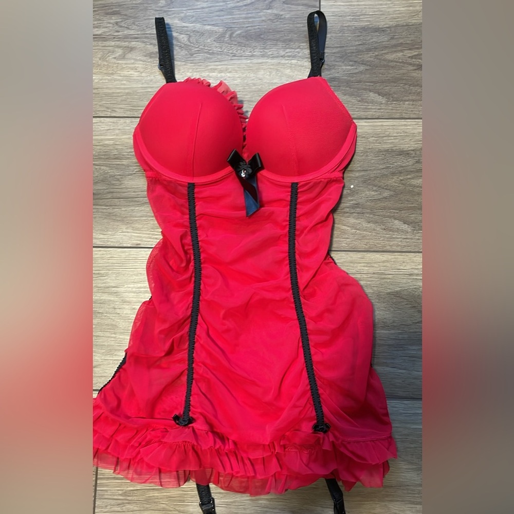 LaSenza red top
